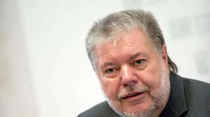 Ministerpräsident Kurt Beck will zurücktreten