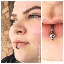 Kicking It Old School With This Niobium Captive Bead Ring From Anatometal For This Center Lower Lip Piercing Lower Lip Piercing Lip Piercing Ring Lip Piercing