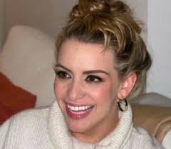 Mindy Wallis's Instagram, Twitter & Facebook