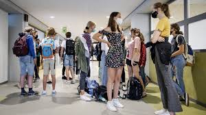 Stoffen mondkapjes kopen doe je snel en goedkoop bij mondkapjes winkel. Mondkapjeskwestie Verdeelt Scholen Zorgen Over Gezondheidsrisico S Blijven Nos