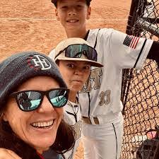 Melly Miller's Instagram, Twitter & Facebook