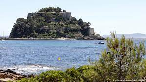 Réservationspour le fort de brégançon. Chere Angela Und Der Liebe Emmanuel Europa Dw 20 08 2020