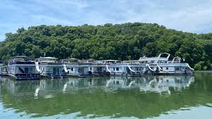 We are a full time, year round brokerage located on lake cumberland kentucky , patoka lake indiana , and dale hollow lake in both kentucky and tennessee. Fwsdxksccdnk5m