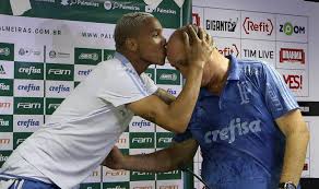 Tatuagens inspiradas em anjos tatuagem cruz tatuagem rosa: So Deus Pode Me Julgar Resposta De Deyverson Ao Palmeiras Prisma R7 Cosme Rimoli