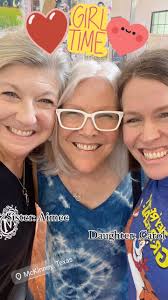 FUN with @aimeewoolverton & @carol_in_pink #family #girltime❤️