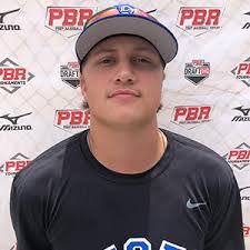 Greyson Howard's Instagram, Twitter & Facebook