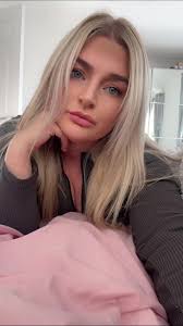 Leanne June (@leannejune)