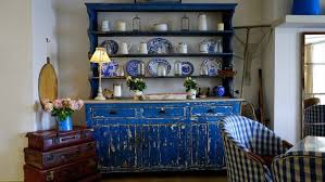 Comment Decaper Naturellement Vos Vieux Meubles En Bois Astuces De Grand Mere Vieux Meubles Mobilier De Salon Decapant Bois