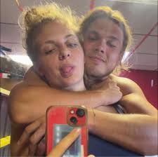 What are some free lease or riding opportunities near Cleveland, Ohio?