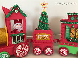 Train De Mousse Achete Chez Michael S Recouvert De Quilling Pour Mettre En Decor Sous Le Sapin De Noel 0 Quilling Christmas Quilling 3d Christmas Ornaments