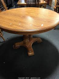 New Arrival Beautiful Oak Pedestal Table Leaves By Cochrane 46 Round Starting Bid Only 5 Table Estatesale Furniture Hom Pedestal Table Leaf Table Table