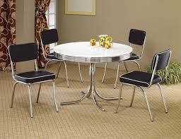 Create your ideal dining room at bassett furniture and always be ready to bring to life the most amazing meals and experiences for your family and friends. Retro Kitchen Table And Chairs You Ll Love In 2021 Visualhunt