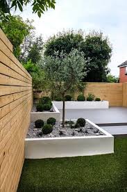 45 Gorgeous Small Garden Design With Low Cost Monthly Maintenance Minimalist Garden Low Maintenance Garden Design Small Garden Design