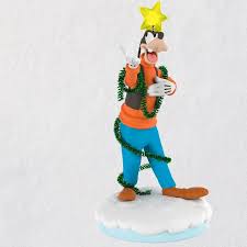 Easy christmas decorations christmas decorations painted ornaments light bulb ornaments christmas bulbs christmas light goofy made from a lightbulb. 2018 Disney Christmas Caroler Gleeful Goofy Hallmark Christmas Ornament Hooked On Hallmark Ornaments