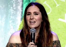 Annie Hauser panel screenshot