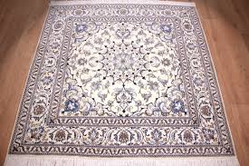 Ein teppich in 200x200 cm bringt gemütlichkeit in den raum und setzt farbige akzente. Orientteppich Nain Perser Teppich 200x200 Cm Beige