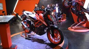 © provided by bikewale right side view the 125 duke is available in only one colour option, that. 2017 Ktm Duke 250 Launched At Inr 173000 Indian Autos Blog