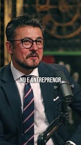 🛸 E o pasăre? E un avion? Nu, este o sferă roz gigant care a luat cu asalt  platformele de social media din România. Însă Nibiru Universe este mult mai  mult de