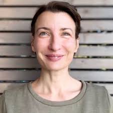 𝗩𝗮𝗻𝗲𝘀𝘀𝗮 𝗘𝗿𝗻𝘀𝘁