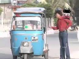 آٹو رکشہ والوں کے ساتھ ایسا مذاق دیکھ کر آپ بھی لطف اندوز ہونگے Hotline News Funny Videos 2017 Funny Clips Comedy Tv Shows