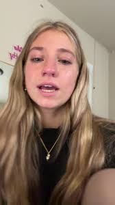 Ella Moeller's Instagram, Twitter & Facebook