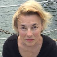 30+ "Elizabeth Spires" profiles