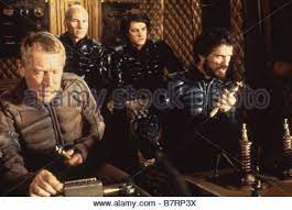 In david lynch's 1984 film version, duke leto was played by jürgen prochnow. Dune Year 1984 Usa Kyle Maclachlan Jurgen Prochnow Patrick Stewart Max Von Sydow Director David Lynch Stock Photo Alamy