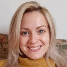 Lucinda Sharpe's Instagram, Twitter & Facebook