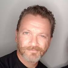 Scott Kieffer's Instagram, Twitter & Facebook