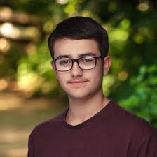 Aiden Fernandez's Instagram, Twitter & Facebook