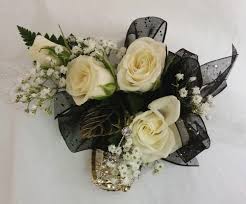 Online flower delivery services have become a safe and easy gift option during the pandemic. Shaw Florists Grand Rapids Flower Delivery Shaw Florists In Grand Rapids Mn