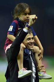 Luis enrique aseguró que no puede dar información relacionado con las demandas, tanto la presentada por frida a través de su cuenta de instagram, frida sofía ha compartido mensajes. Luis Enrique Chi E Eta Altezza Vita Privata E Instagram