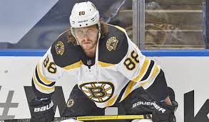 Hvězda nhl david pastrňák (25) se fanouškům na sociálních sítích svěřil se smutnou zprávou. Player Of The Week David Pastrnak Nhlpa Com