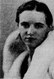 Ruth Cushman's Instagram, Twitter & Facebook