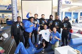 roadtothegrammys #theurbanhymnal #aob #bigbluefamily #grammynominated