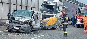 Wypadek na trasie s1 w sosnowcu: Blog Wypadek W Myslowicach Na Trasie S1