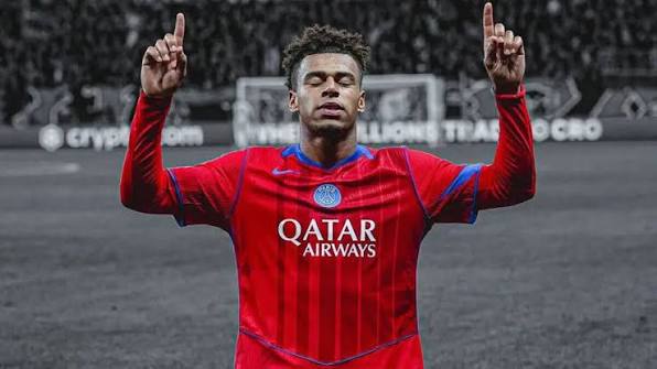 PSG : Désiré Doué brise le silence après sa nouvelle blessure Sur les  réseaux sociaux, Désiré Doué s'est exprimé des heures après sa blessure  face au FC Lorient mercredi soir. https://foot-africa.com/actualites/psg- desire-doue-brise-le-silence-apres-sa ...