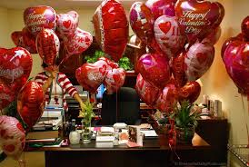 Think valentine's day isn't for salespeople? Tips For Dealing With Valentine S Day At The Office Hr Strategies