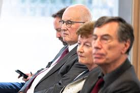 Welchen Preis hat der Frieden? Vom NATO-Doppelbeschluss zur Zeitenwende“