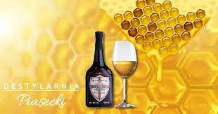 格倫瓦德蜂蜜酒 grunwaldzki mead 最重要的地方在於 我們公司的蜂蜜酒並沒有像其他釀酒廠一樣使用加熱處理來加速其產品的形成 因為高溫度及會殺死蜂蜜源有的天然營養物 也因此我們公司能提供非常高品質的蜂蜜酒 我們蜂蜜酒和蜂蜜利口酒的明確製作材料的比例是釀酒者