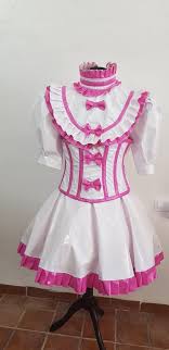 I think men respond to feminine women differently and as long as you are acting like a lady, men will treat you like one. Pin On Being Submissive