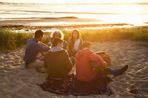 Vacation rentals available for short and long term stay on vrbo. Adult Friends Picnicing At Sunset On Bournemouth Beach Dorset Uk Stockfoto