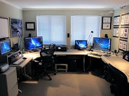 Home Office Design Multiple Monitors I Andryhome Com Home Office Setup Office Setup Home Office Decor