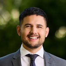 Juan Ray's Instagram, Twitter & Facebook