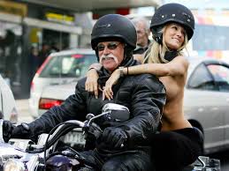 Topless porn star parade cleaves Auckland