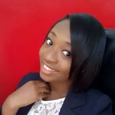 Edna Baah's Instagram, Twitter & Facebook