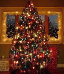 Nice 50 Pretty Vintage Christmas Tree Ideas Old Fashion Christmas Tree Beautiful Christmas Trees Christmas Lights