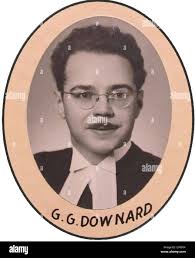 Downard hi-res stock photography and images