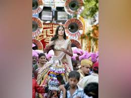 Katrina Kaif S Bridal Look From Baar Baar Dekho And Mere Brother Ki Dulhan Boldsky Com Read baar baar dekho from the story bollywood by ram_bolly (bollyceviri) with 149 reads. bridal look from baar baar dekho