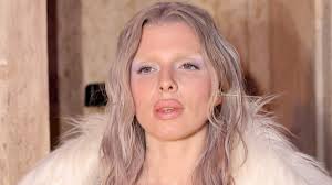 L'ex-maire poursuit six conseillers